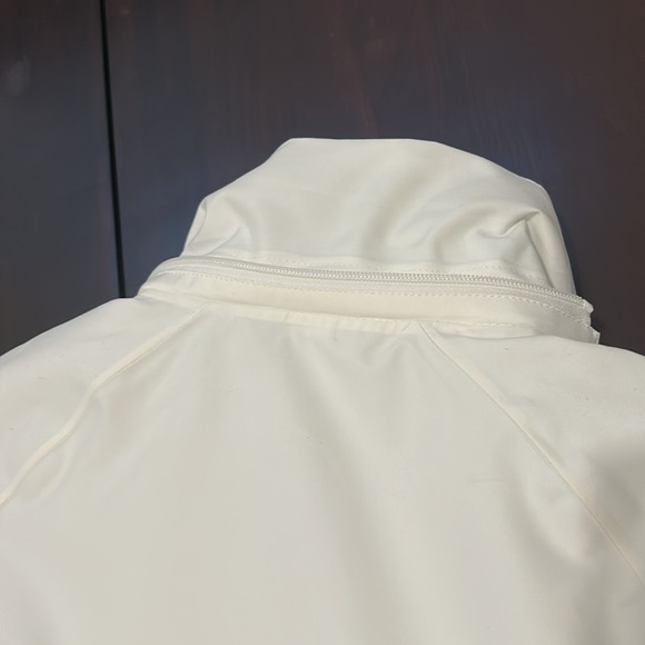 Sunice Stormpack White Softshell Jacket High Collar Thumbholes Women’s Size M - Picture 11 of 17